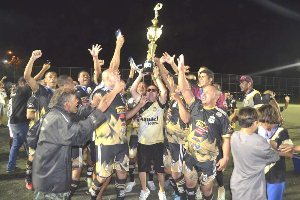 Confira as fotos - Imperial vence Galáticos e é o campeão da Taça Santa Maria Veterano 2024